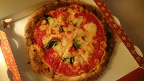 Napoli's PIZZA & CAFFÉ 赤坂一ツ木通り